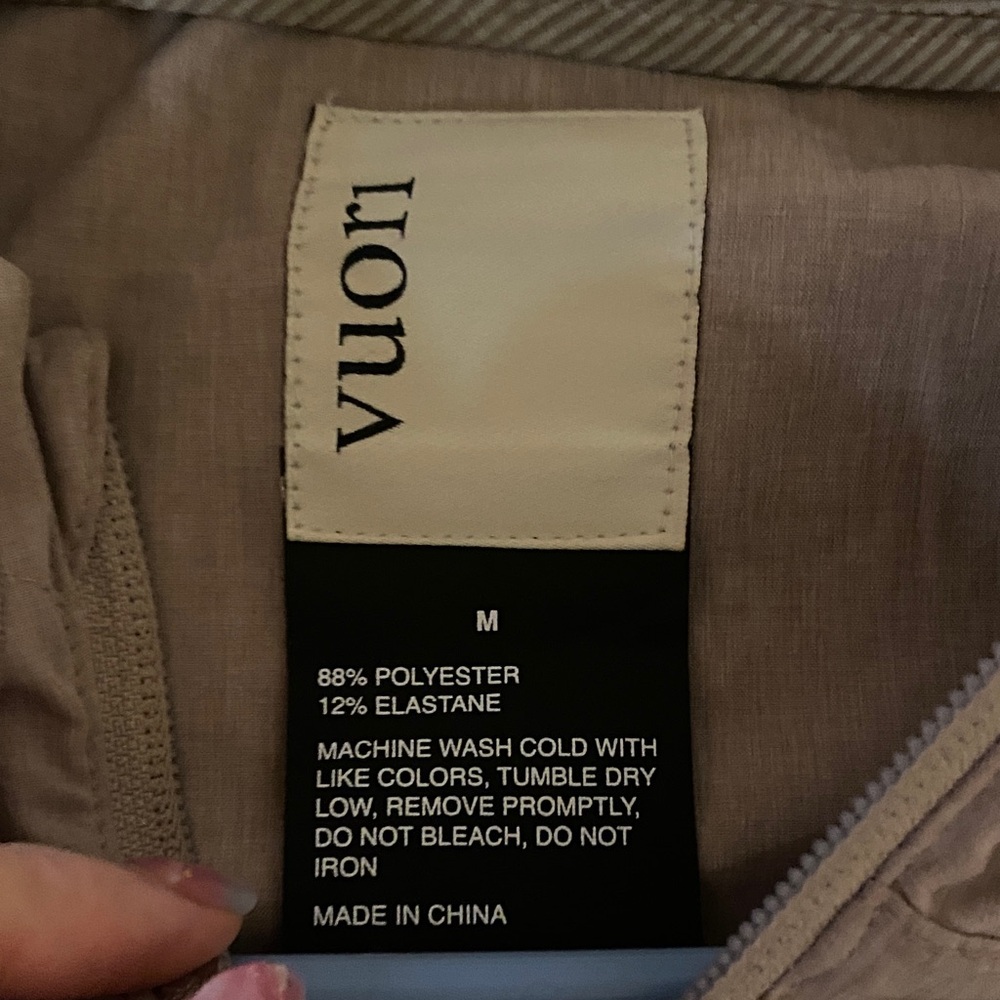 Vuori Women's Light Pink Hooded Rain Jacket - Picture 2 of 5